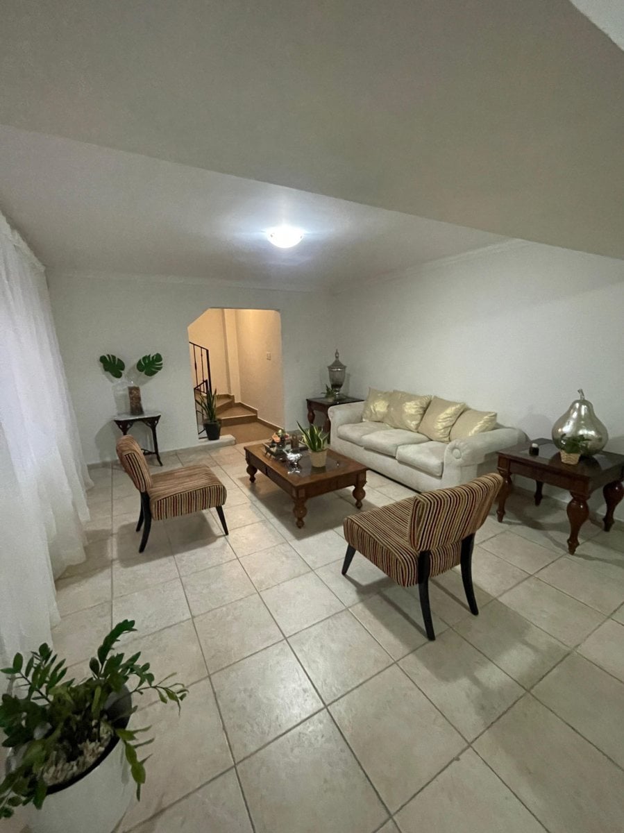 Casa en Julieta Morales, Distrito Nacional – foto 1