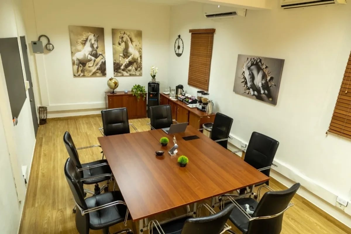 Locales de oficina y comerciales – foto 6