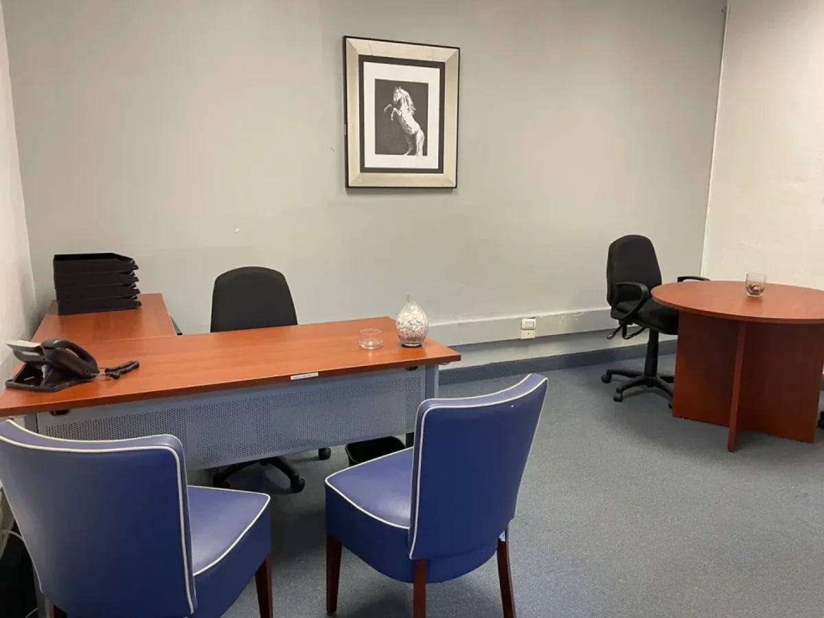 Locales de oficina y comerciales – foto 3