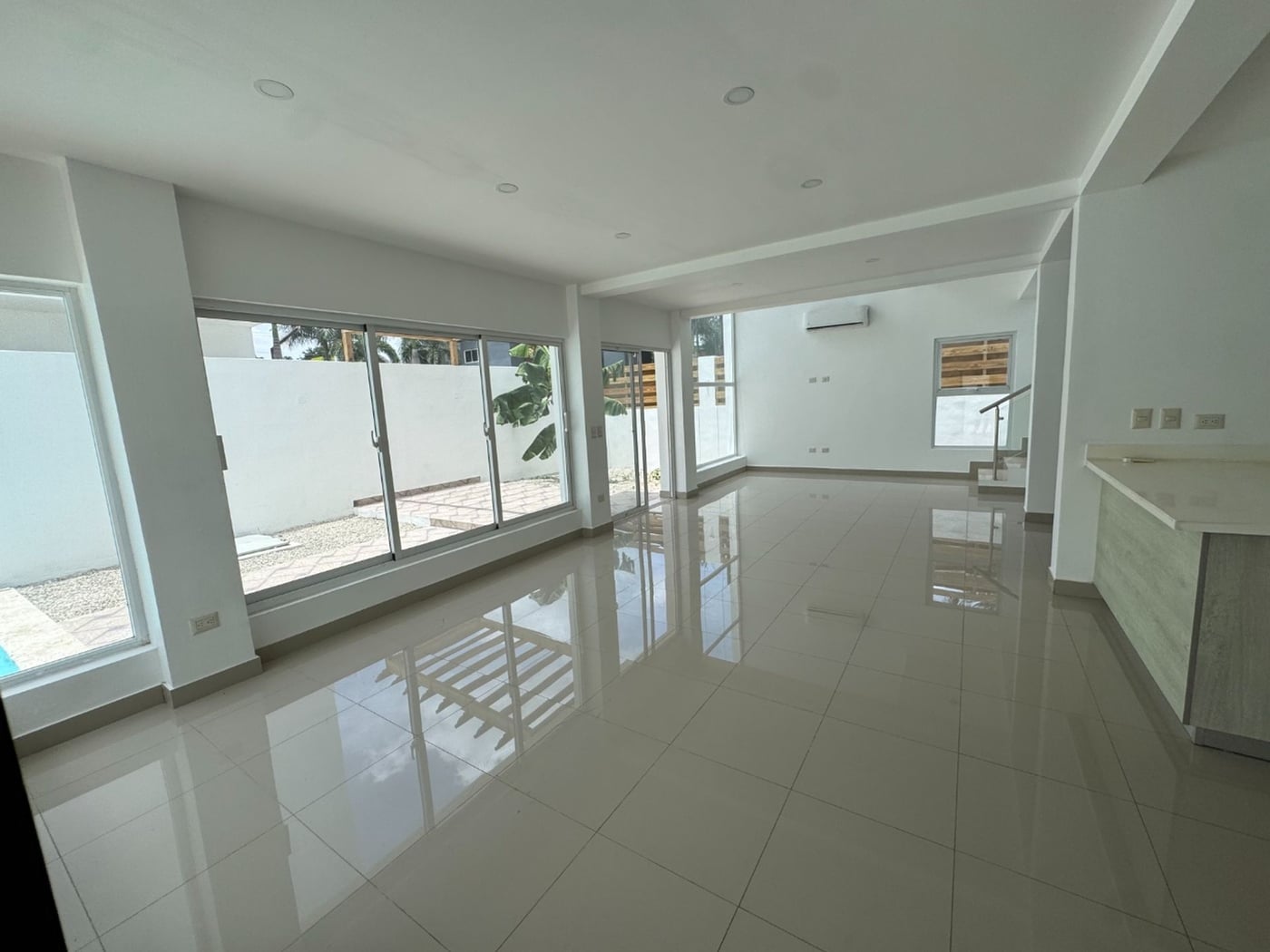Moderna Casa de 2 Hab con Piscina | La Romana – foto 3