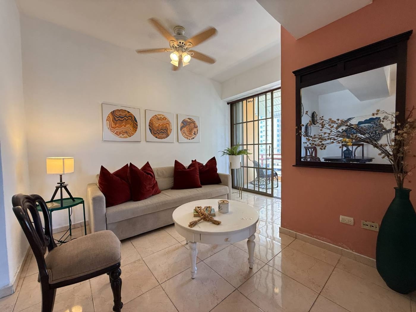 Apartamento de 1 dormitorio con vista al mar – foto 6