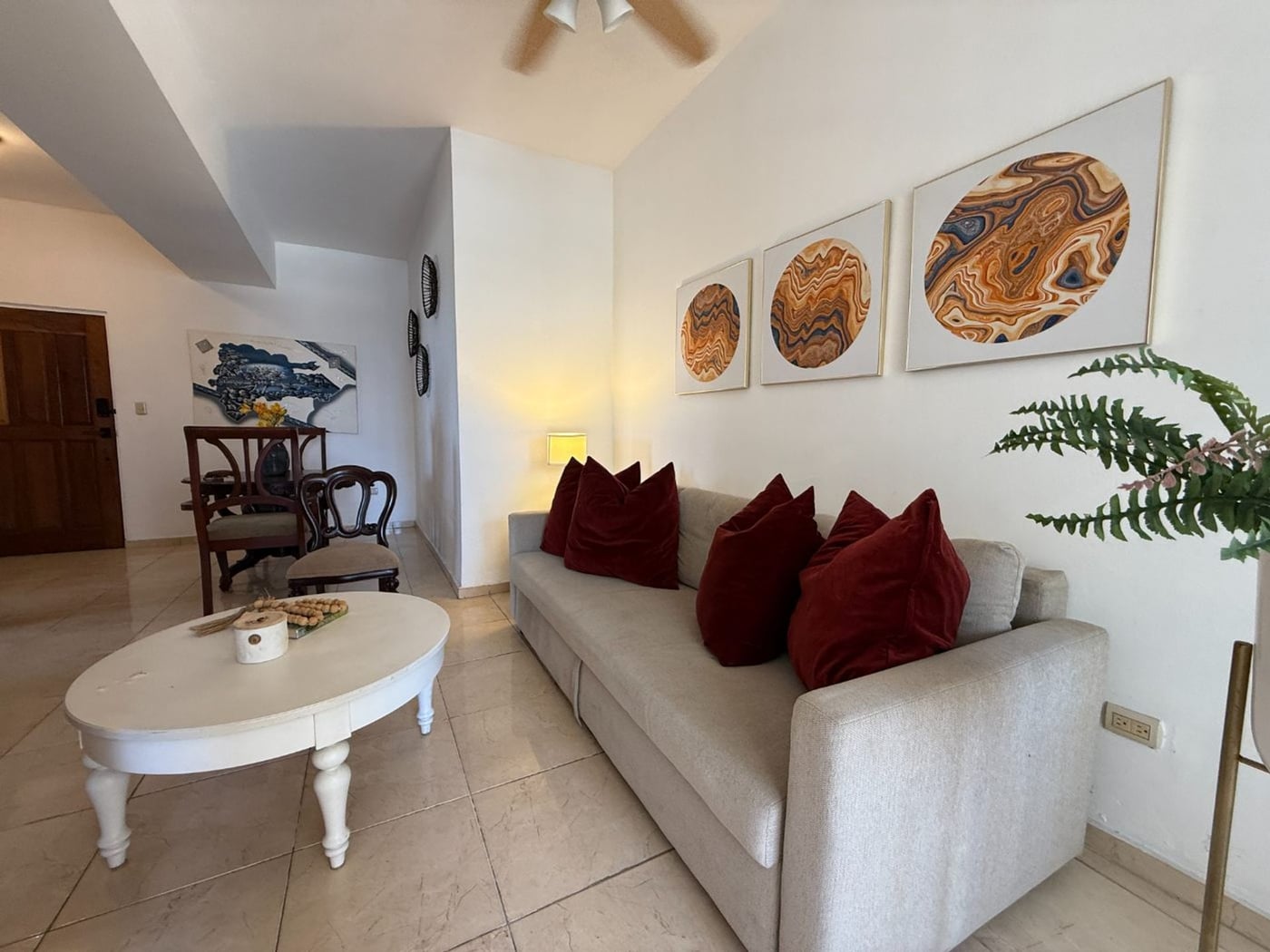 Apartamento de 1 dormitorio con vista al mar – foto 3