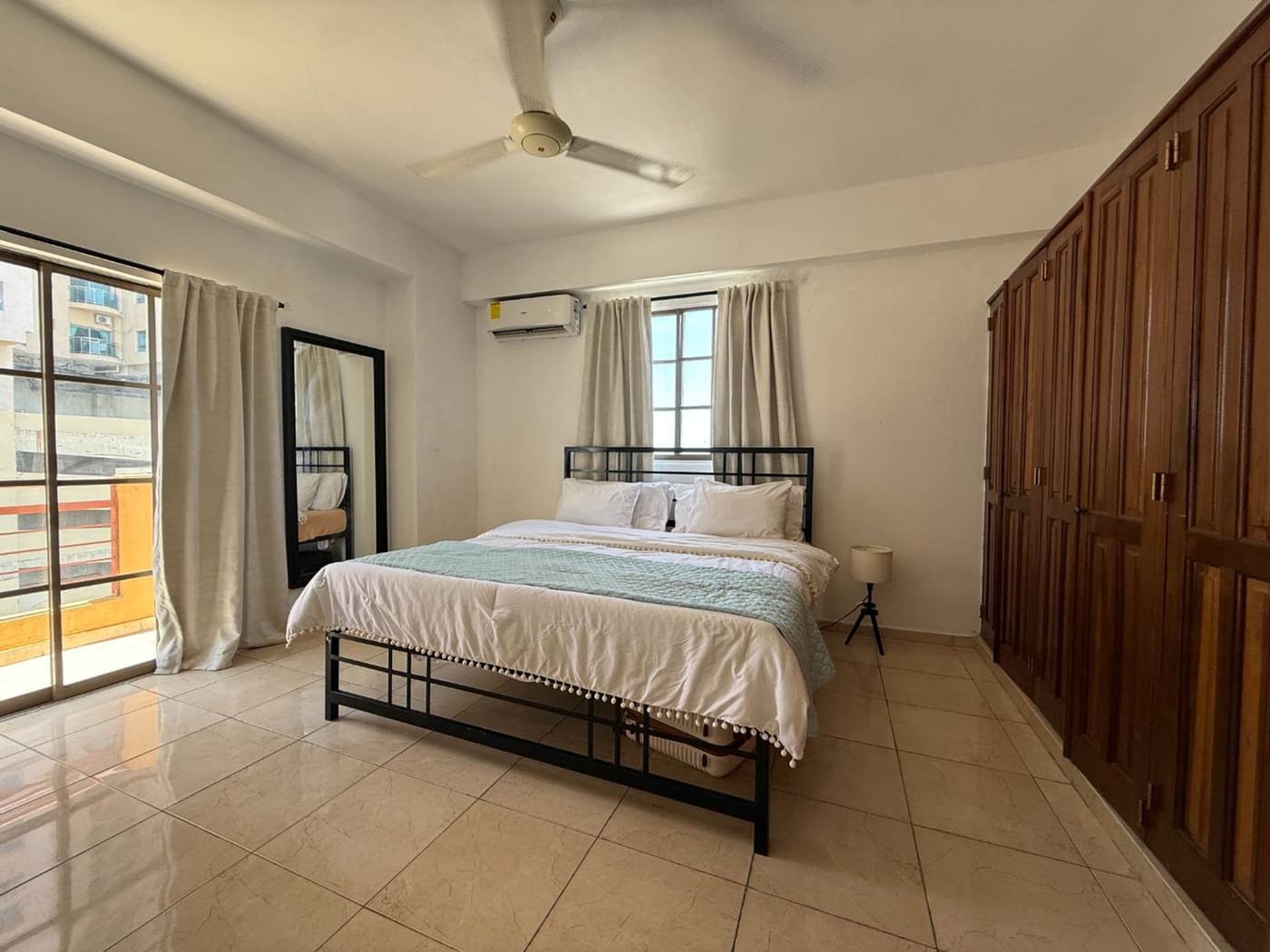 Apartamento de 1 dormitorio con vista al mar – foto 10