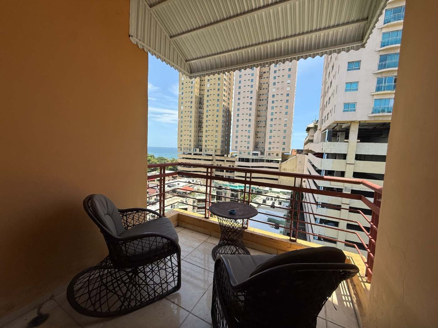 Apartamento de 1 dormitorio con vista al mar – foto 4