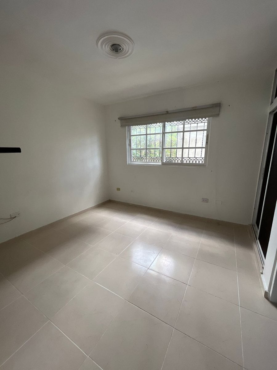 Apartamento en Venta en Reparto Los Tres Ojos – foto 9