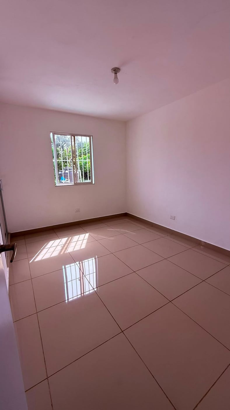 Edificio/ Apartamentos y oficina en Alma Rosa – foto 5