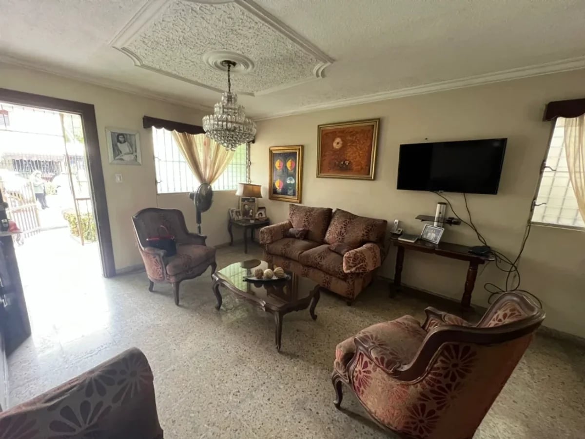 Casa en Venta en Villa Aura, Santo Domingo Oeste – foto 3