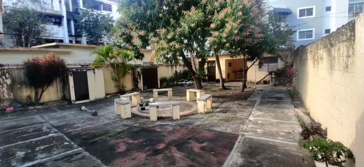Alquilo Amplia y Clásica casa en Arroyo Hondo – foto 2