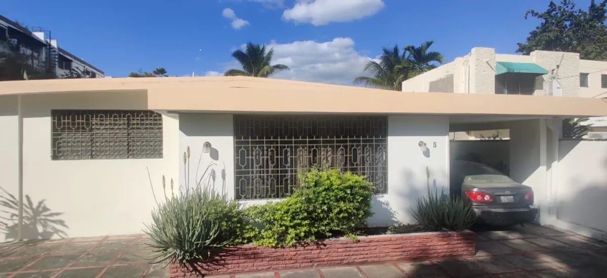 Alquilo Amplia y Clásica casa en Arroyo Hondo – foto 1
