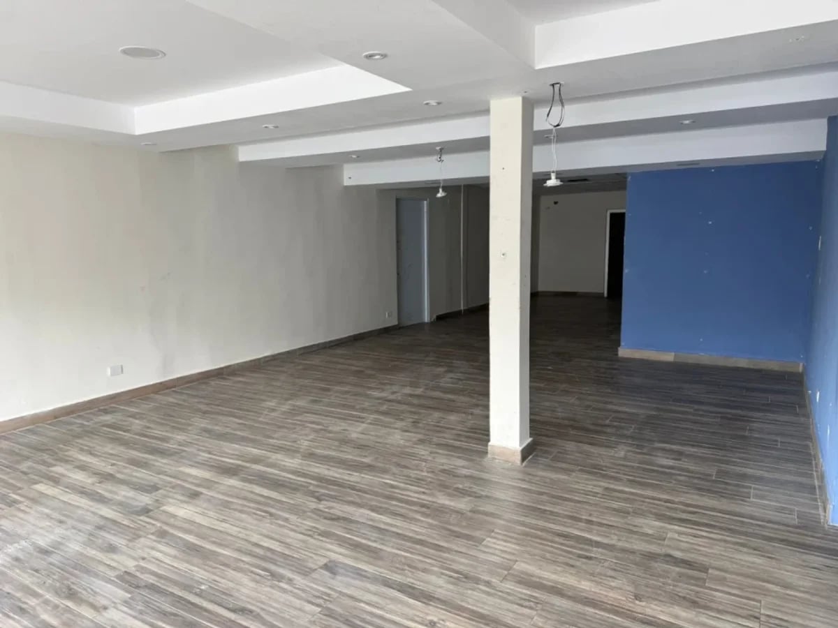 Local comercial en alquiler – foto 4