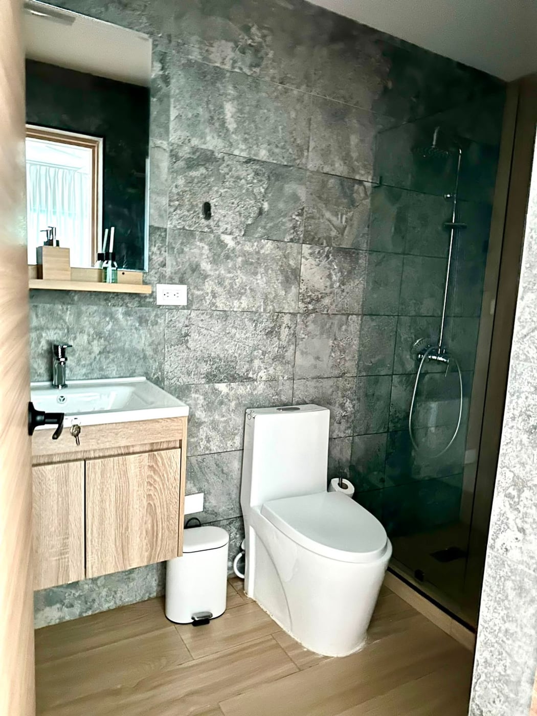 Villa nueva y amueblada en Vistacana – foto 3
