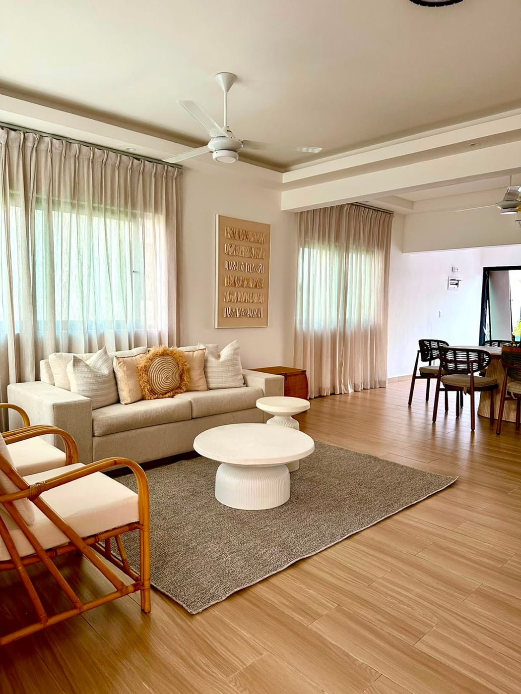 Villa nueva y amueblada en Vistacana – foto 2