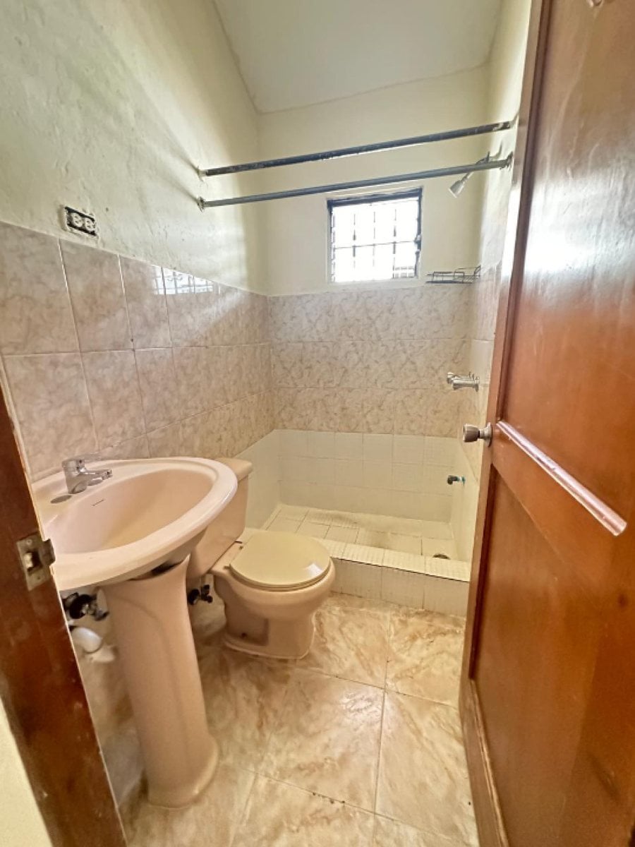 Casa en Santo Domingo, Urbanización Independencia – foto 2