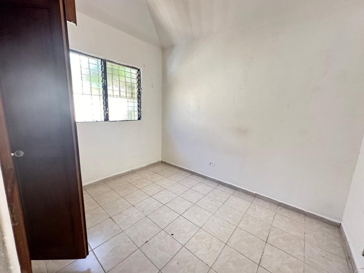 Casa en Santo Domingo, Urbanización Independencia – foto 3