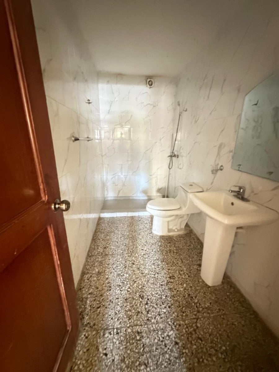 Casa en Santo Domingo, Urbanización Independencia – foto 4