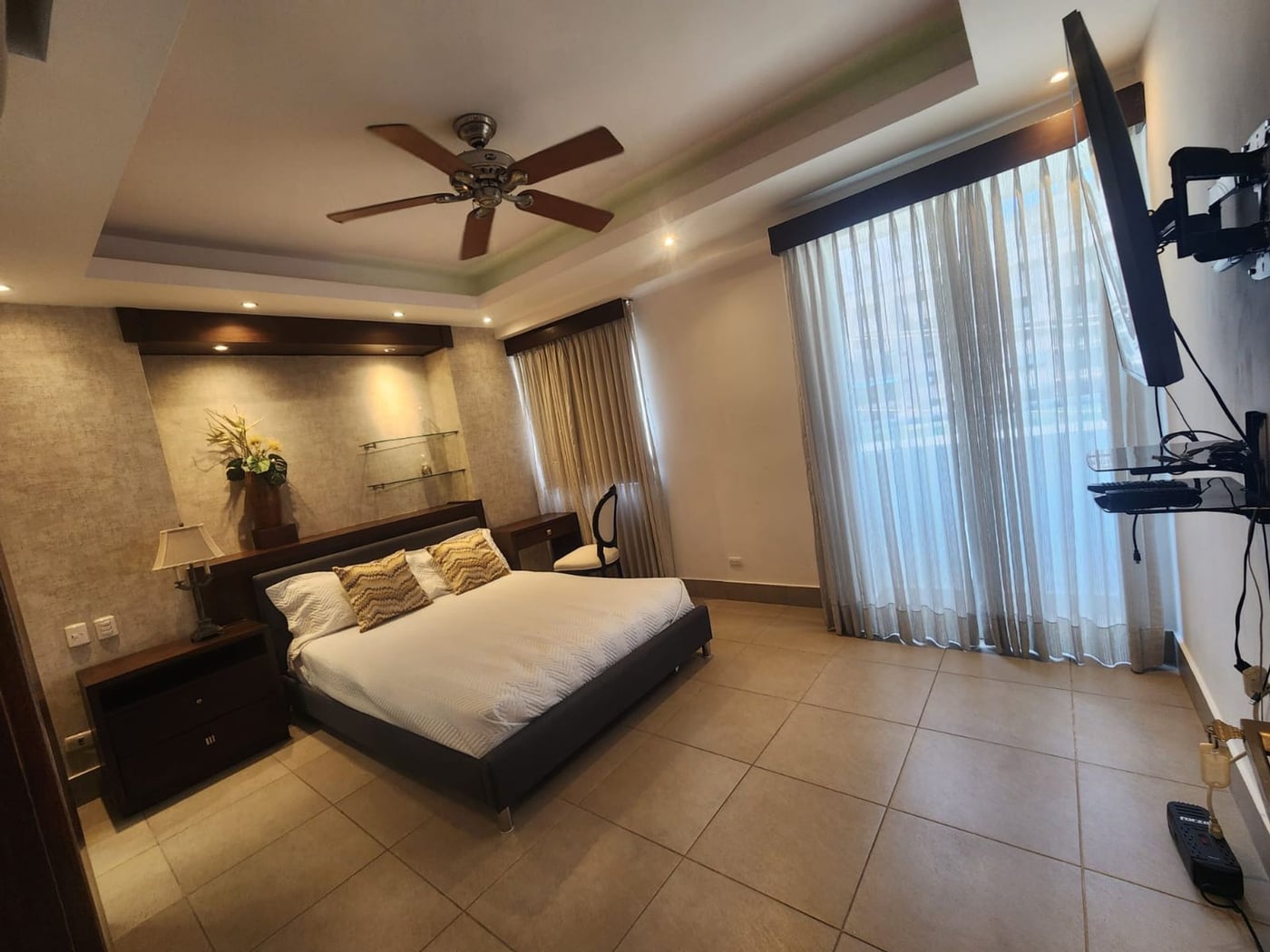 APARTAMENTO E2 DORMITORIOS AMUEBLADO PIANTINI – foto 2