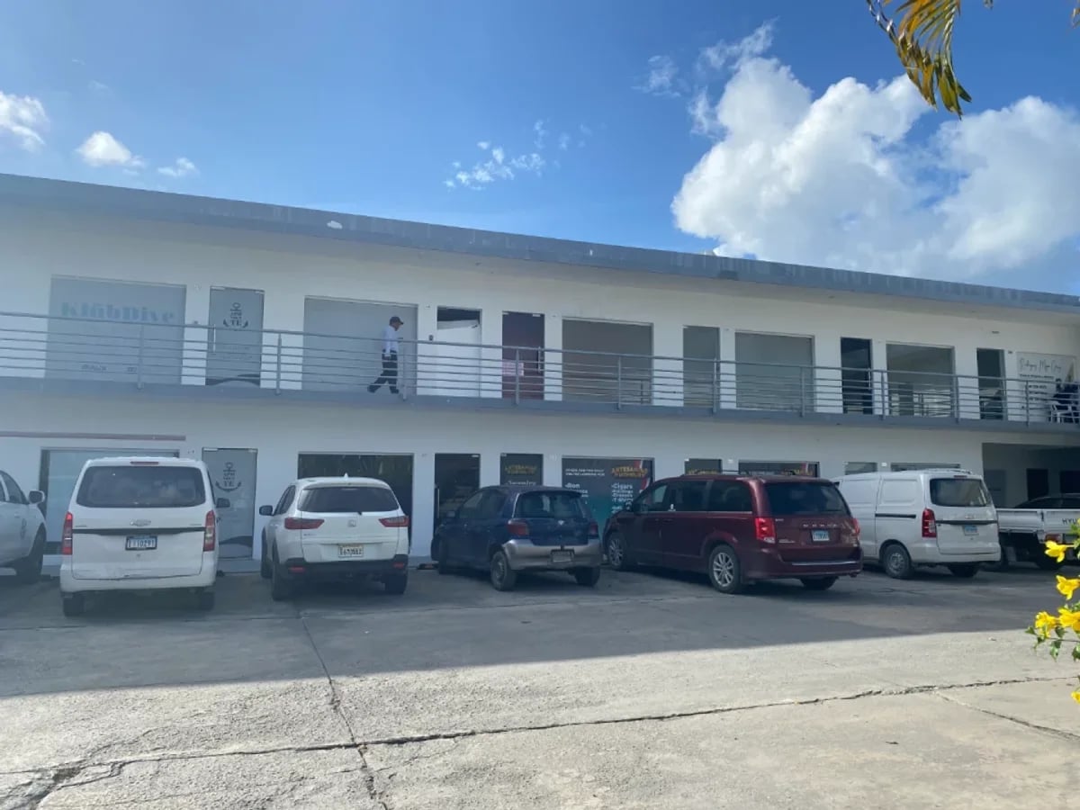 Local comercial en Plaza Tobacco – foto 4
