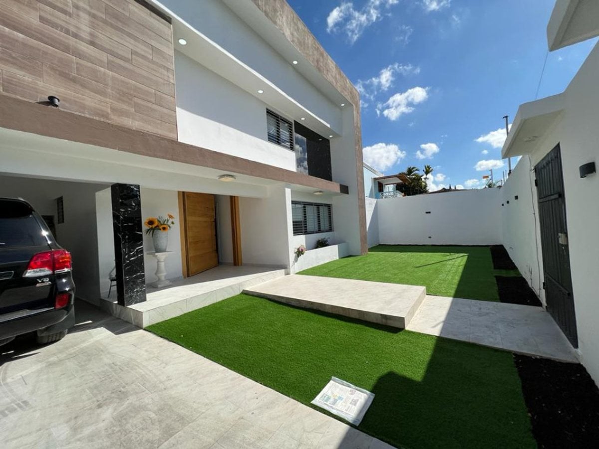 Altos De Arroyo Hondo III Casa en venta US$650K – foto 1
