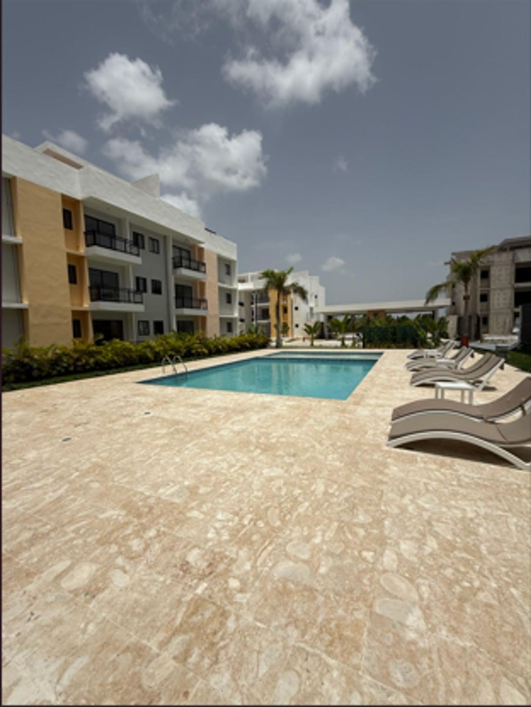 Apartamento Nuevo con Piscina en Pueblo Bávaro – foto 3
