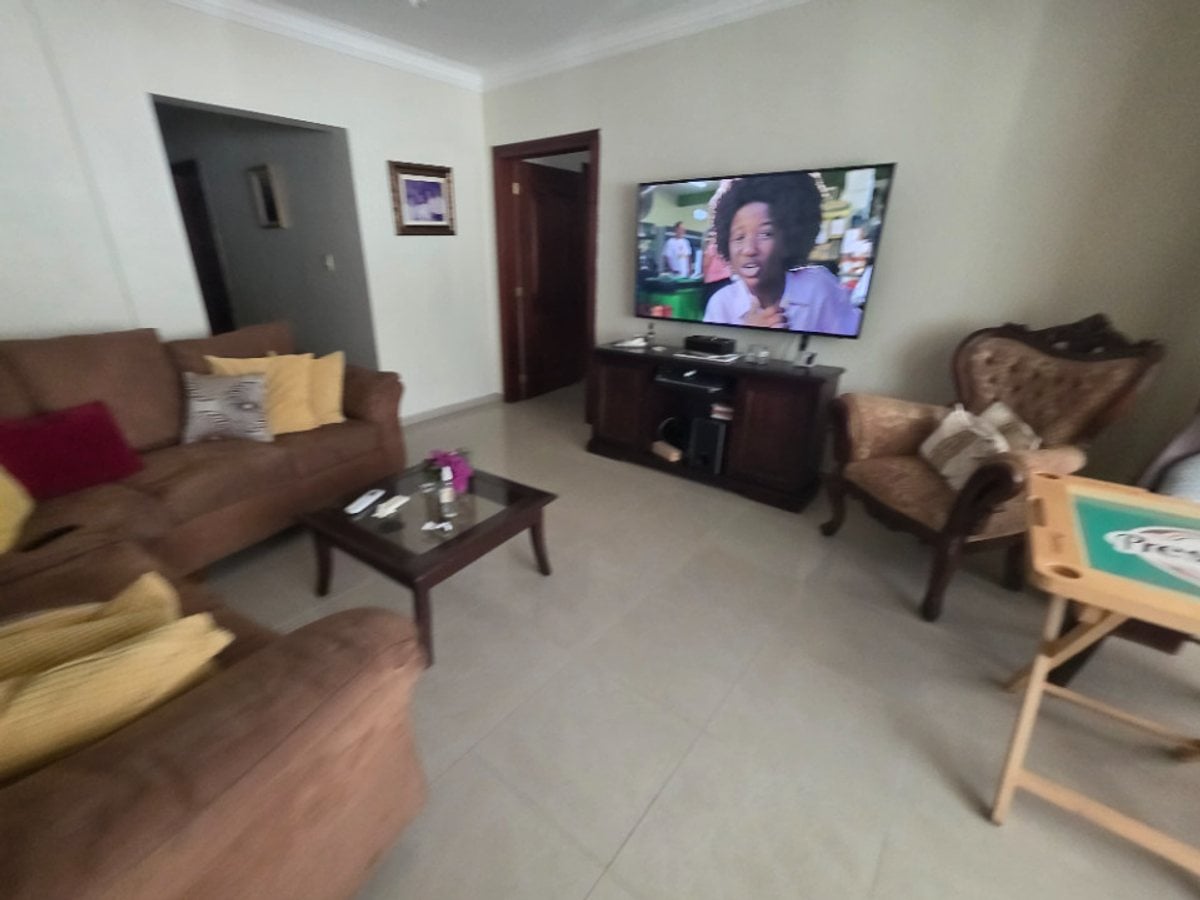 CASA EN VENTA 4 DORMITORIOS ALMA ROSA II SANTO DOM – foto 2