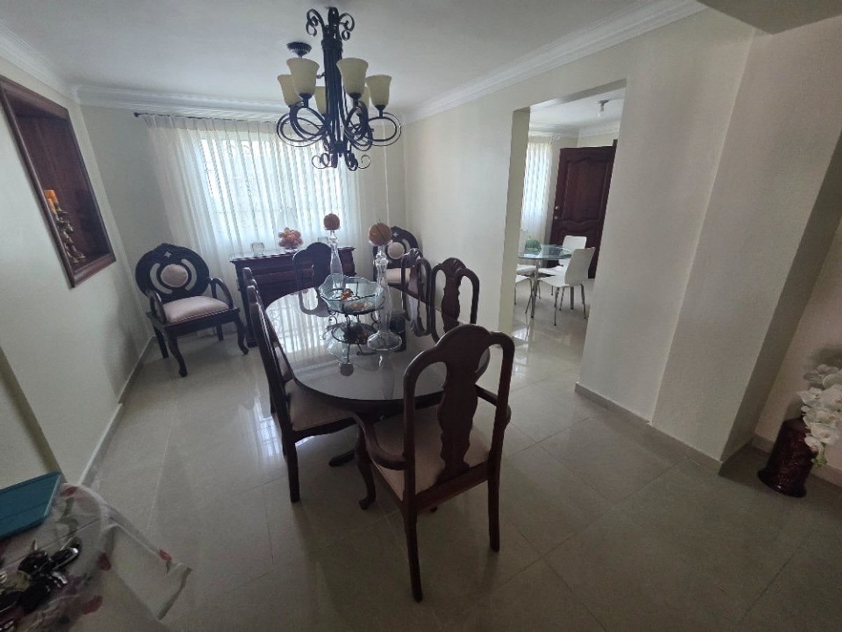 CASA EN VENTA 4 DORMITORIOS ALMA ROSA II SANTO DOM – foto 3