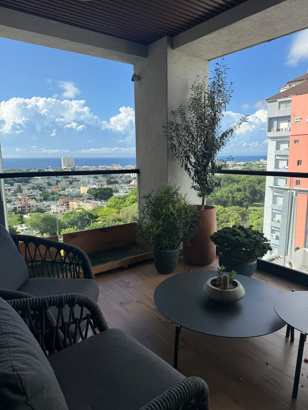 Amplio apartamento con 2 niveles en Venta – foto 2