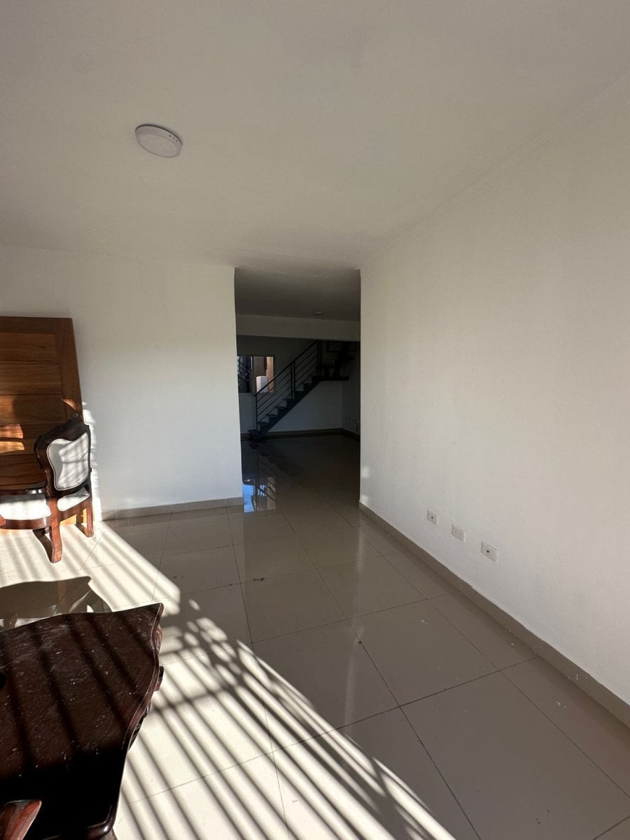 Apartamento en Brisas de las Colinas III – foto 4