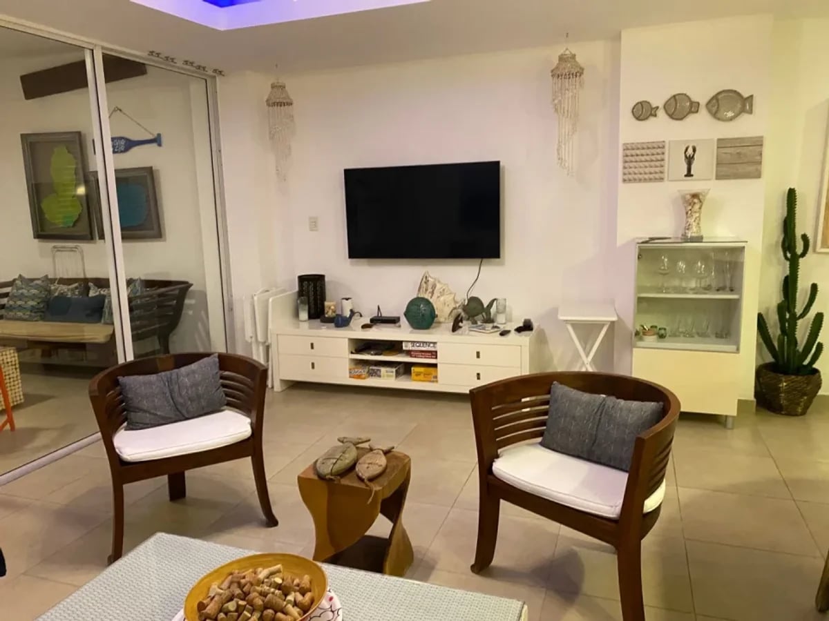 Apartamento amueblado en Primera Línea de Playa – foto 6