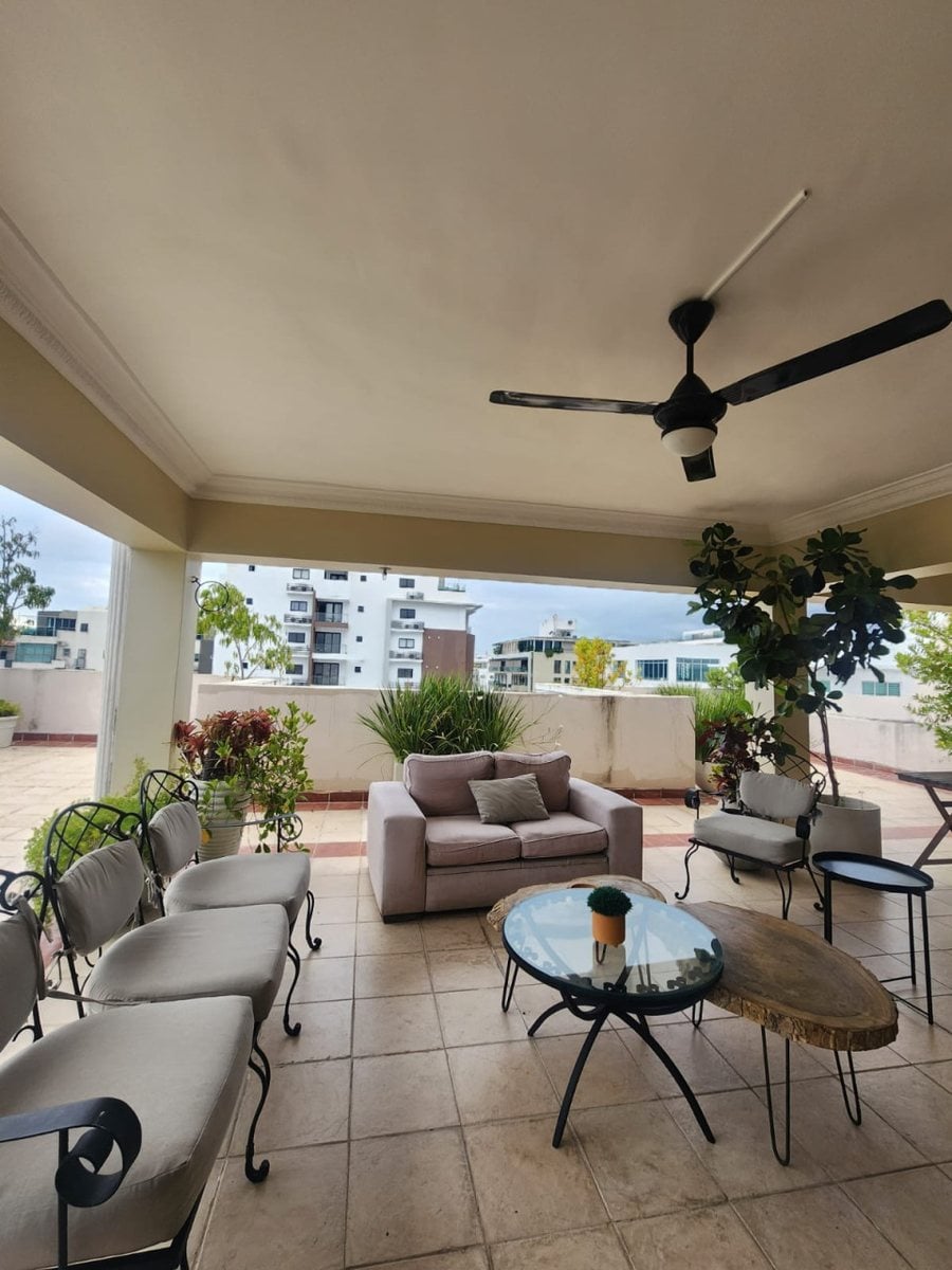Apartamento en El Residencial Gil Roma XXXII – foto 1