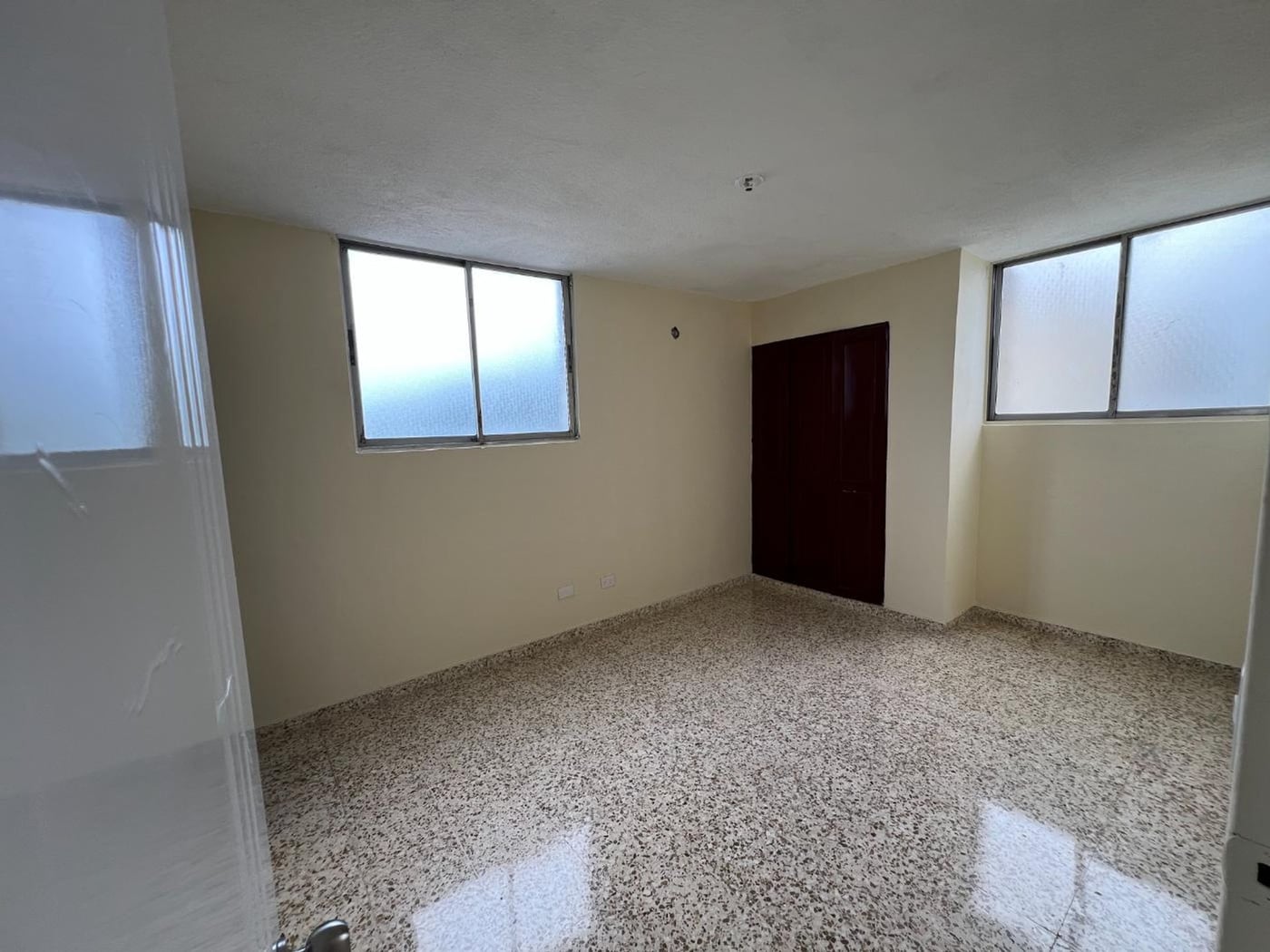 APARTAMENTO VACIO EN LOS PROCERES – foto 5