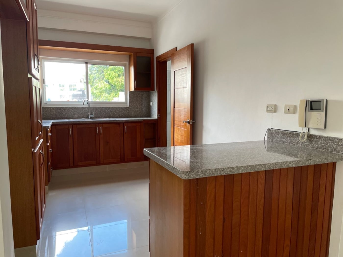 Alquiler 3 habitaciones Torre Zona Universitaria – foto 7