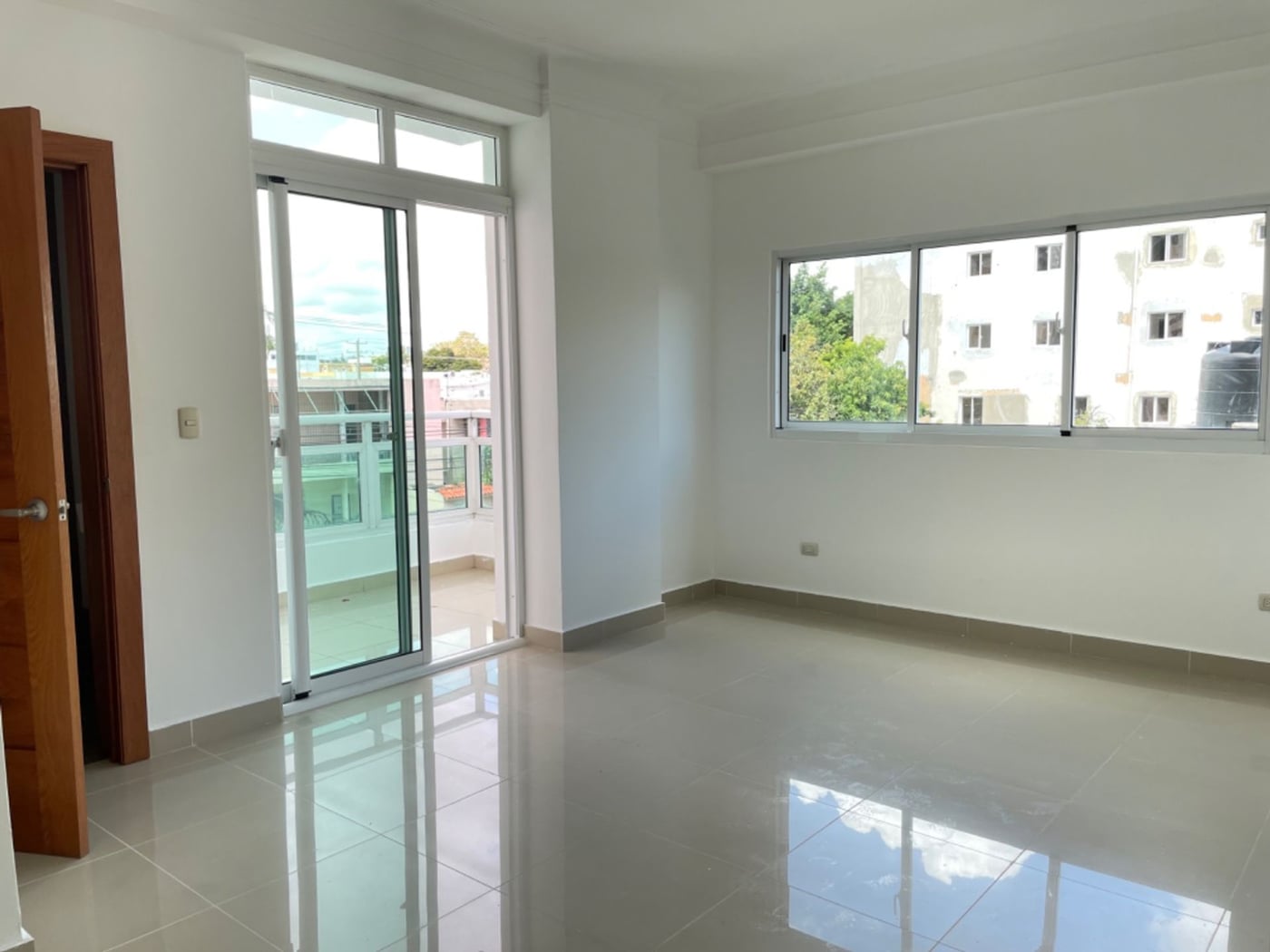 Alquiler 3 habitaciones Torre Zona Universitaria – foto 3