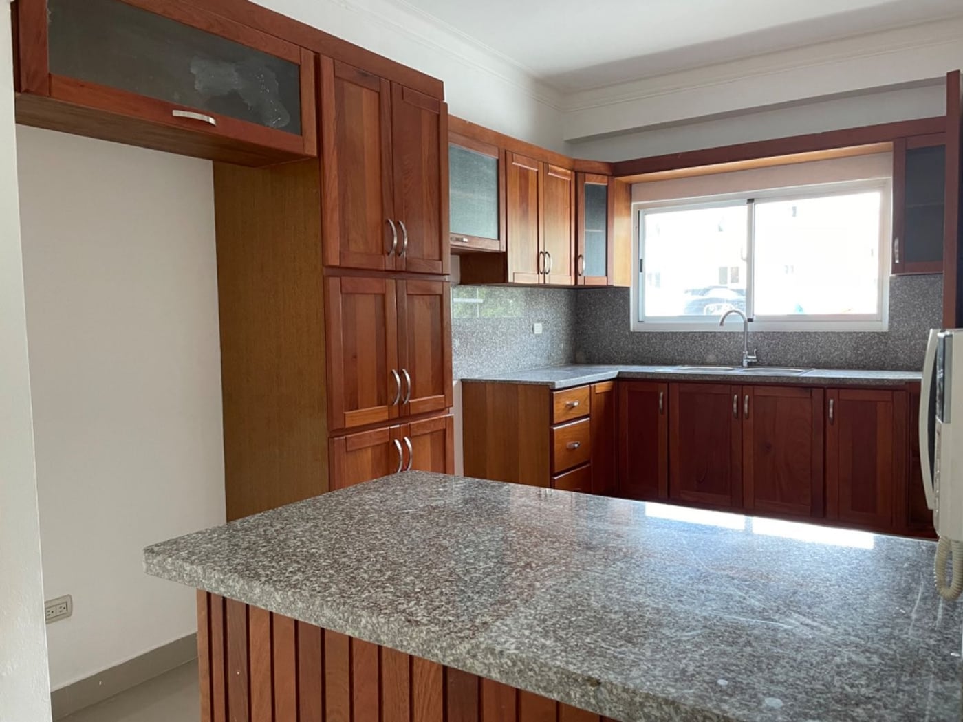 Alquiler 3 habitaciones Torre Zona Universitaria – foto 8