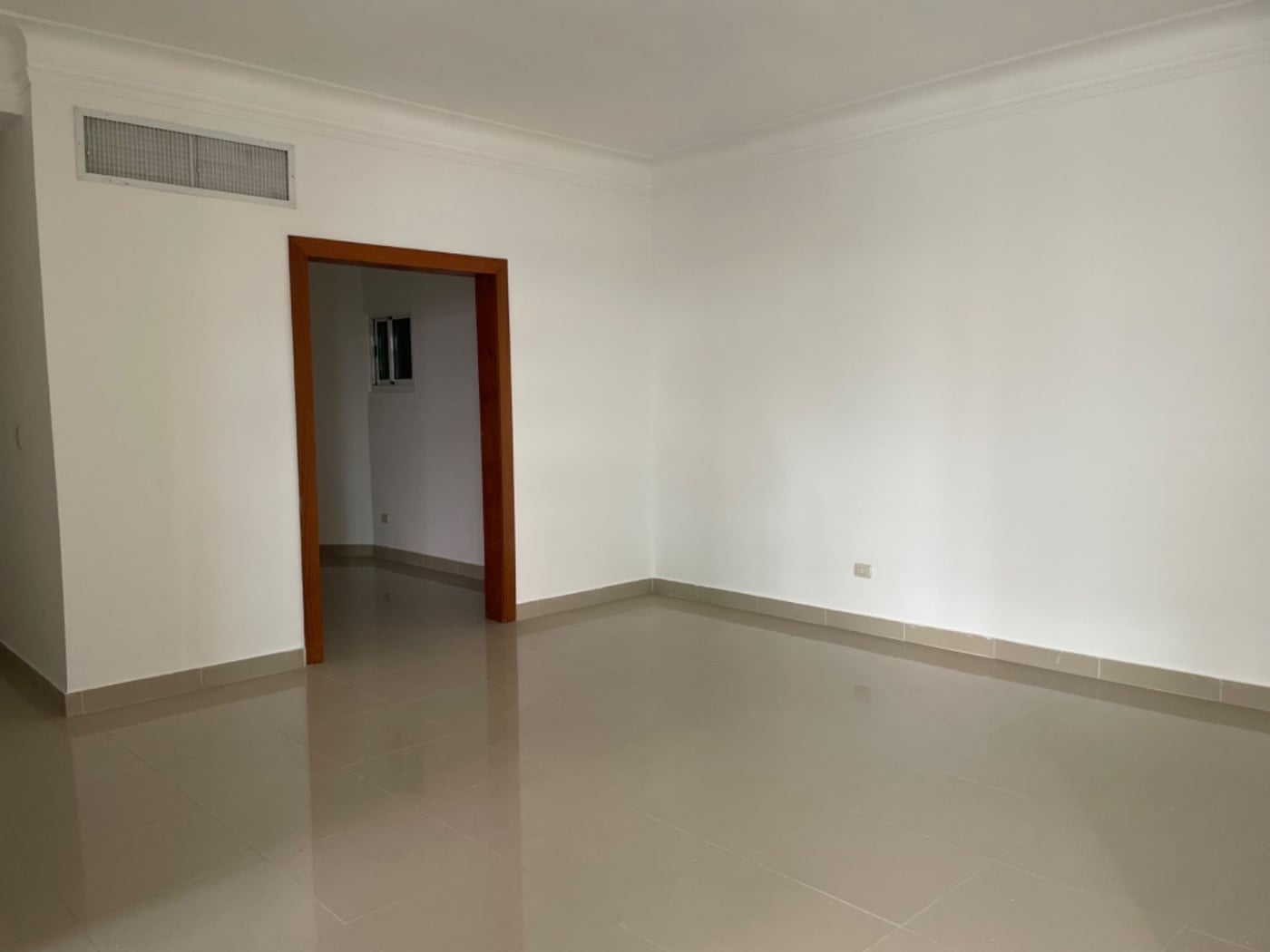 Alquiler 3 habitaciones Torre Zona Universitaria – foto 5