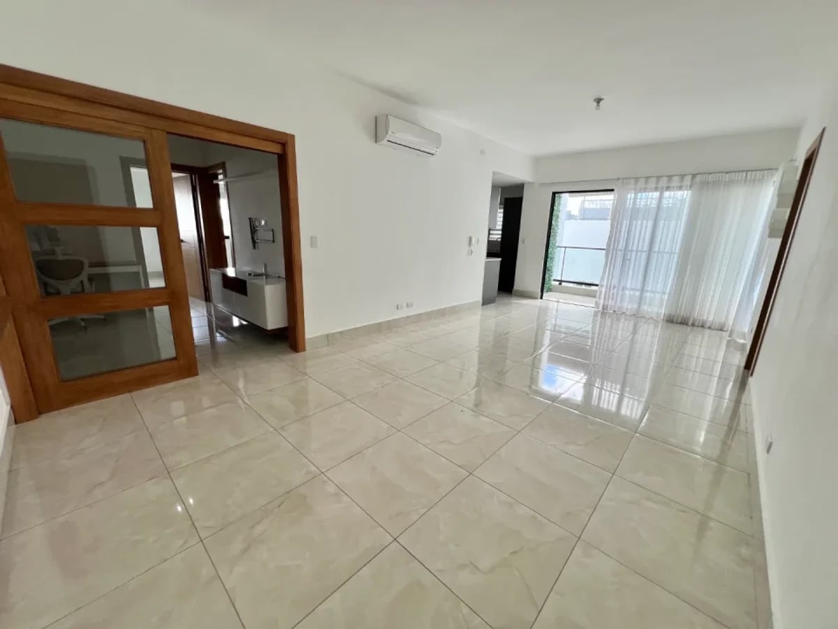 Apartamento en alquiler en Urbanización Real, Santo Domingo – foto 1