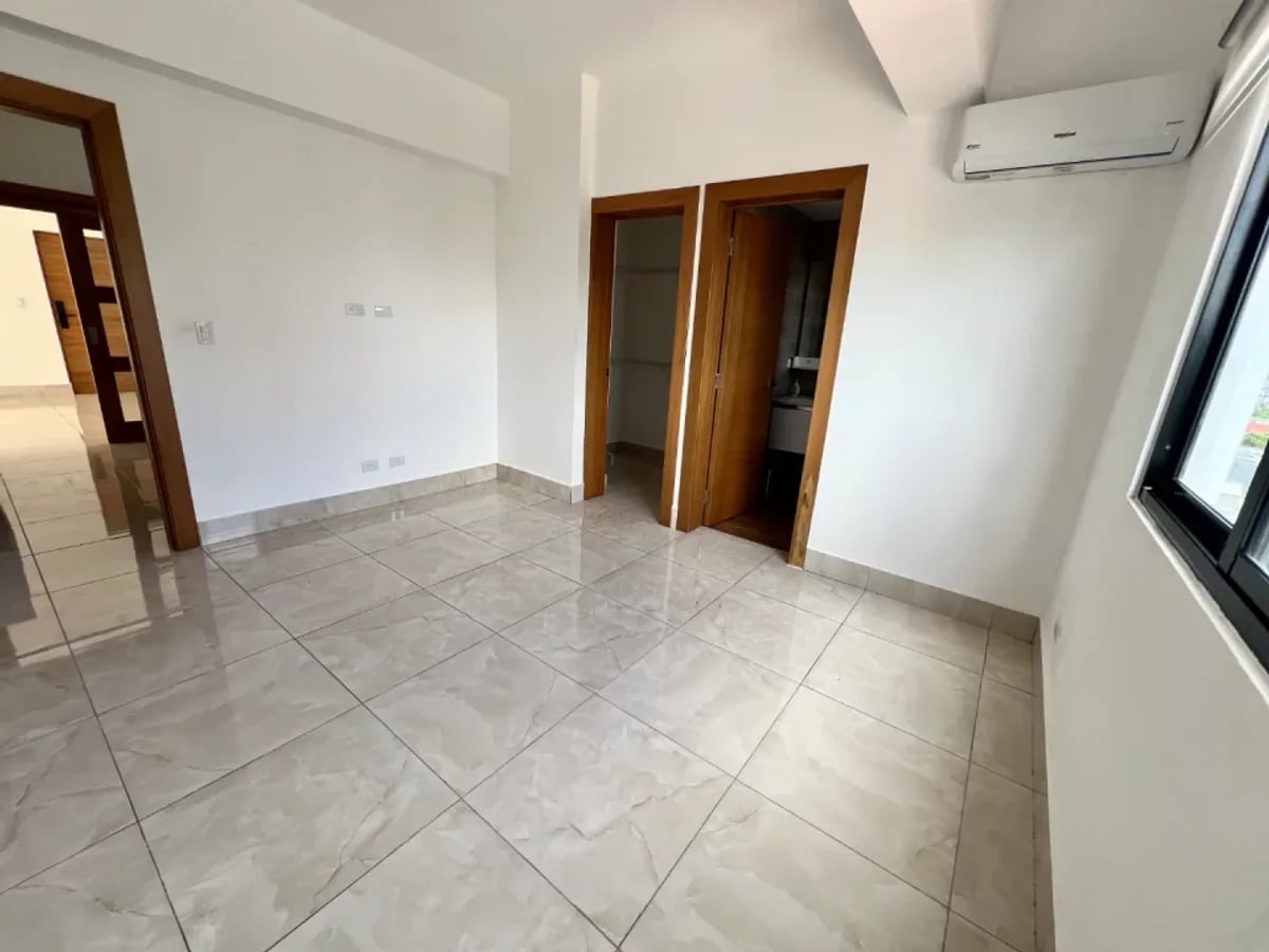 Apartamento en alquiler en Urbanización Real, Santo Domingo – foto 7