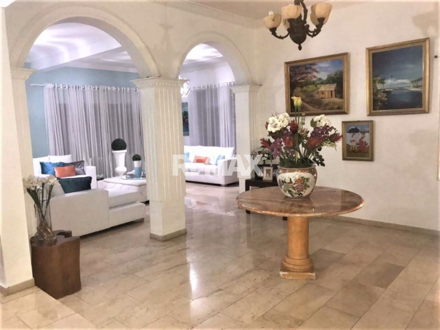 Impresionante casa en venta en GAZCUE – foto 4