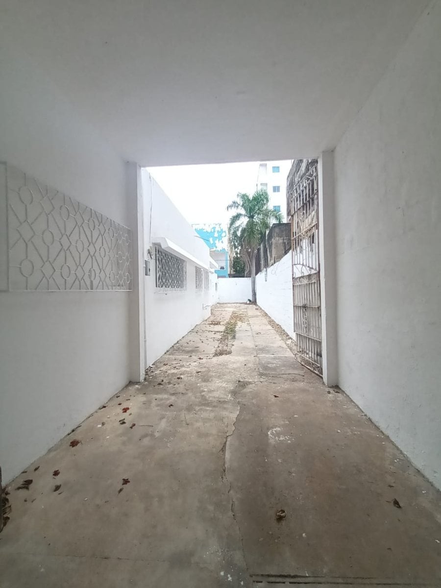 Casa en Alquiler en Gazcue – foto 1