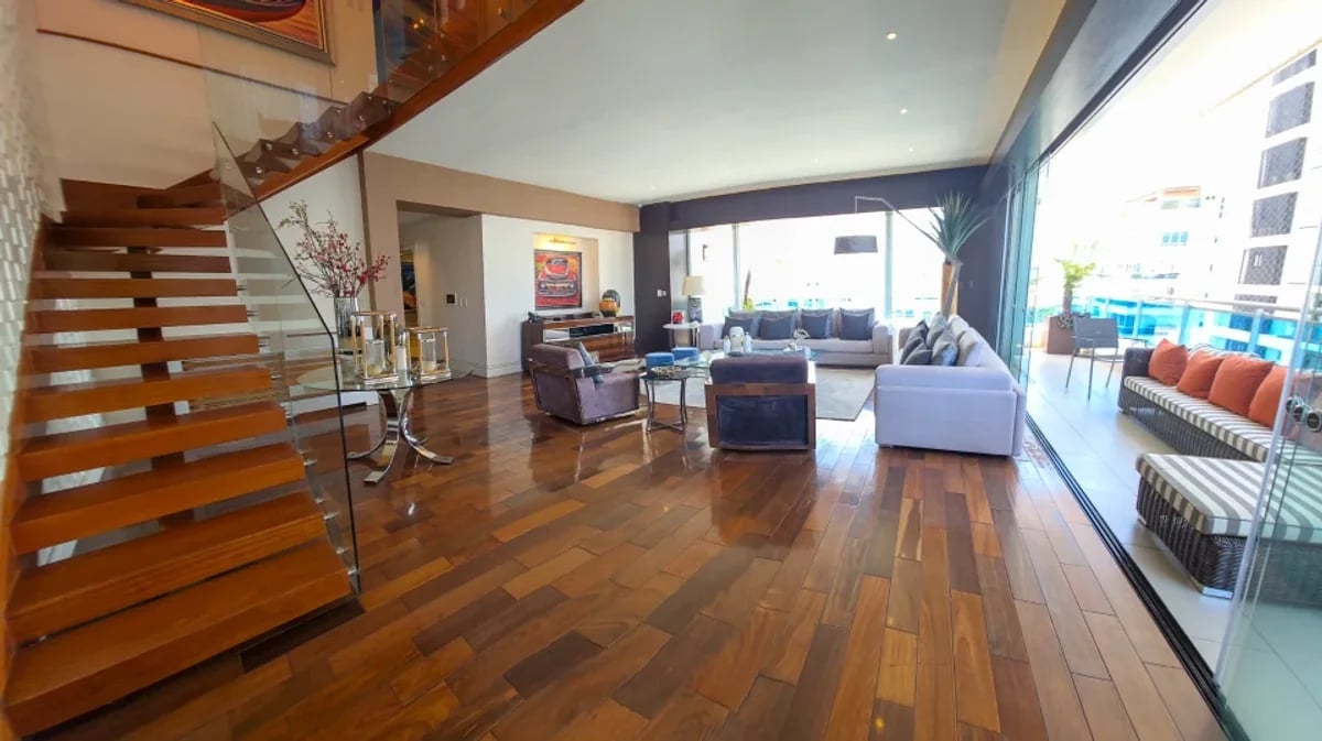 Penthouse en naco con amplios espacios – foto 1
