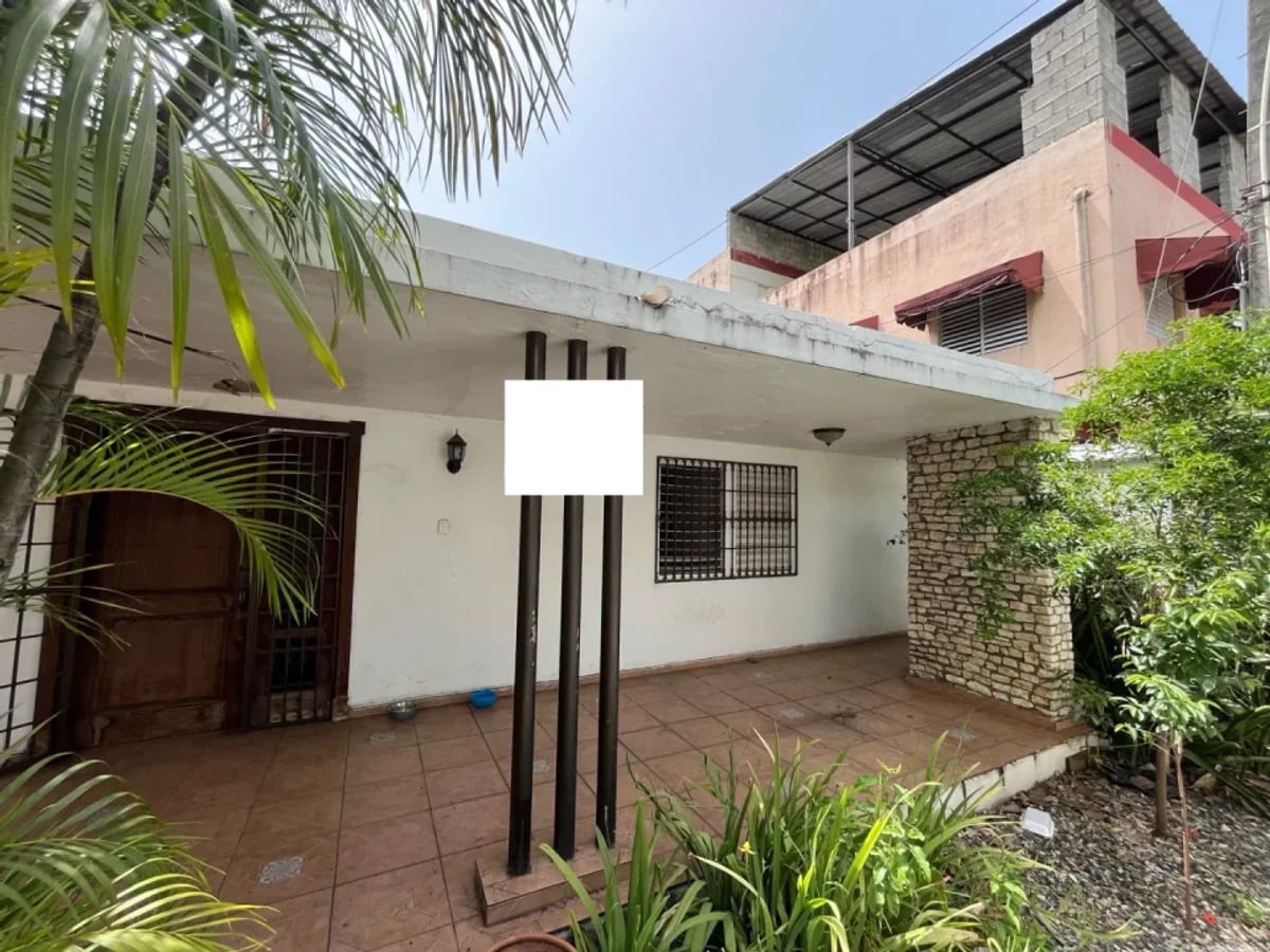 VENDO CASA SOLAR EN EL ENSANCHE OZAMA – foto 2