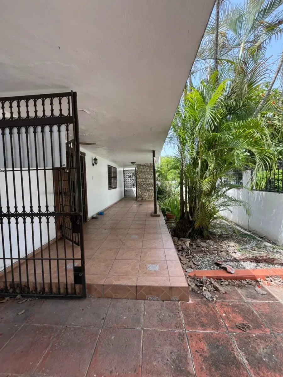 VENDO CASA SOLAR EN EL ENSANCHE OZAMA – foto 3