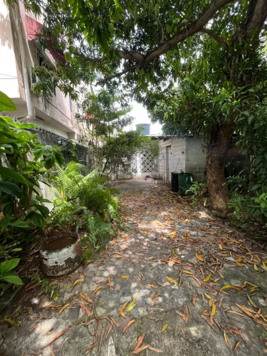VENDO CASA SOLAR EN EL ENSANCHE OZAMA – foto 4
