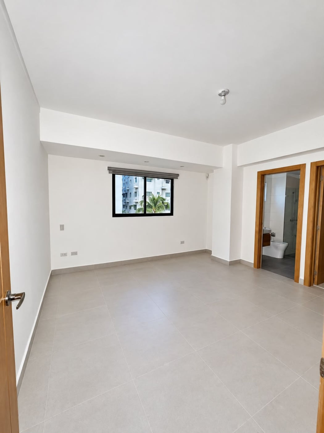 APARTMAMENTO CON LINEA BLANCA EN ALQUILER – foto 11