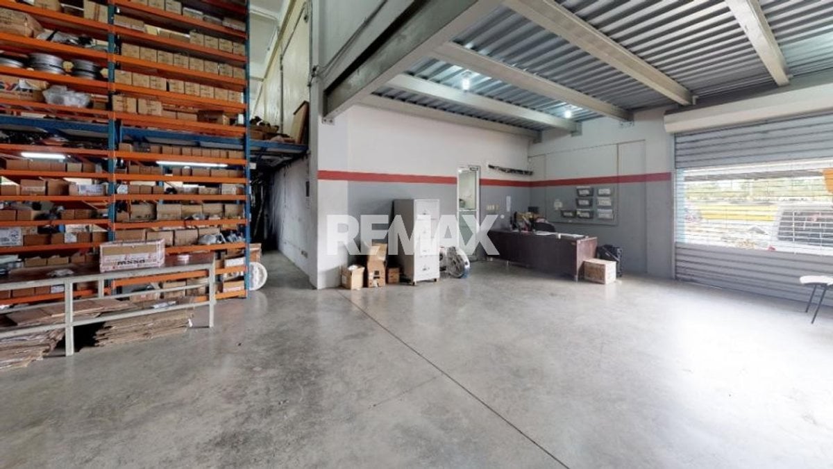 EDIFICIO COMERCIAL ALQUILER Y VENTA AUT DUARTE – foto 3