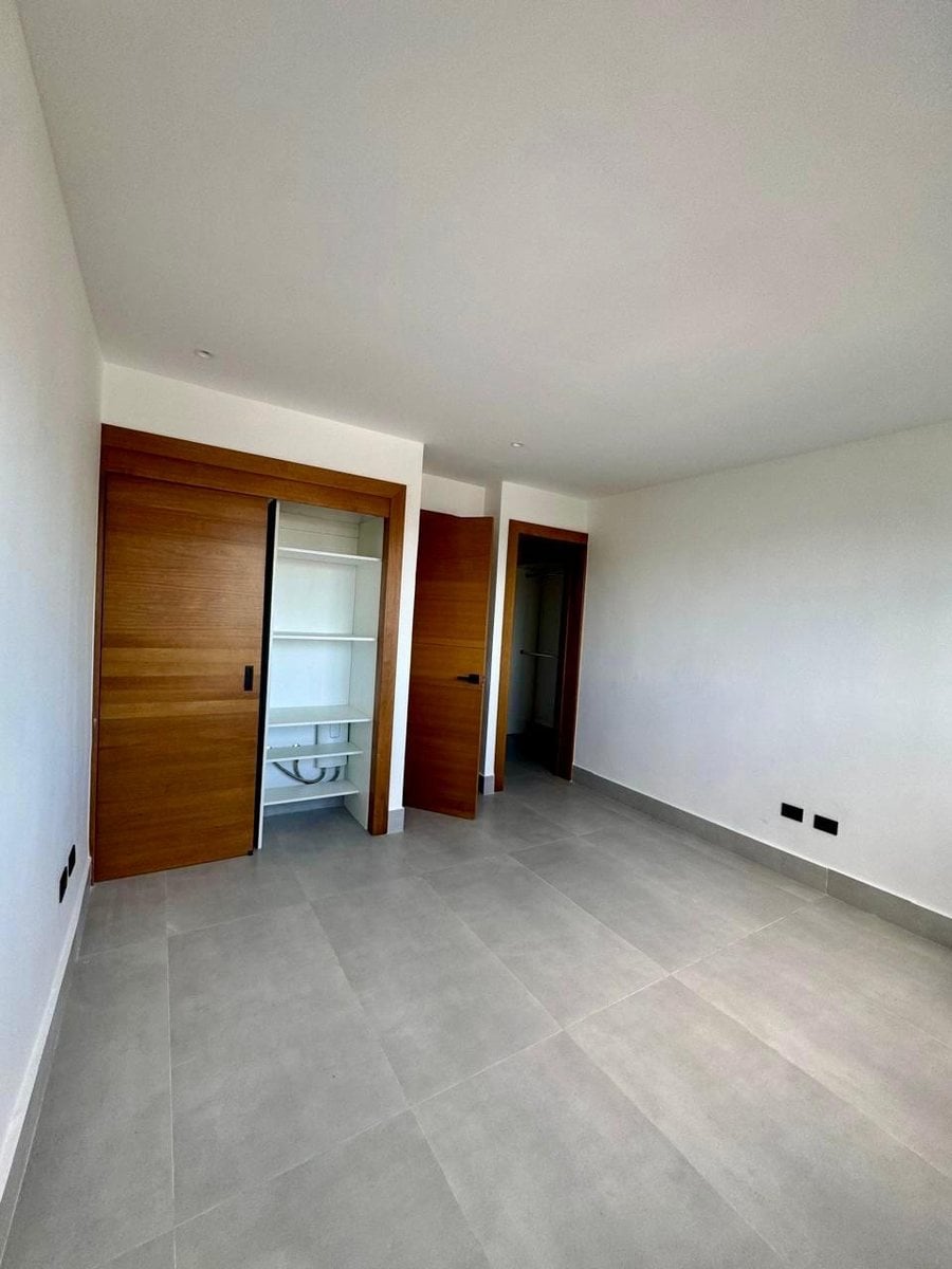 Apartamento en Urbanización Real, Santo Domingo – foto 8