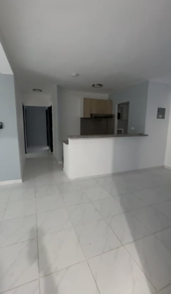 VENTA DE APARTAMENTO EN LA ROMANA 3 HABITACIONES – foto 2