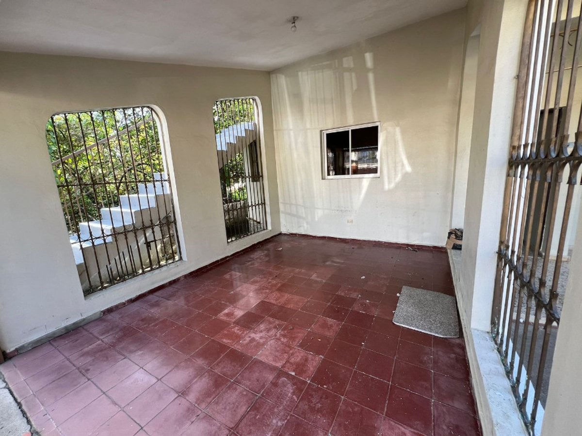 Casa Espaciosa en Santiago, Sector Espaillat – foto 9