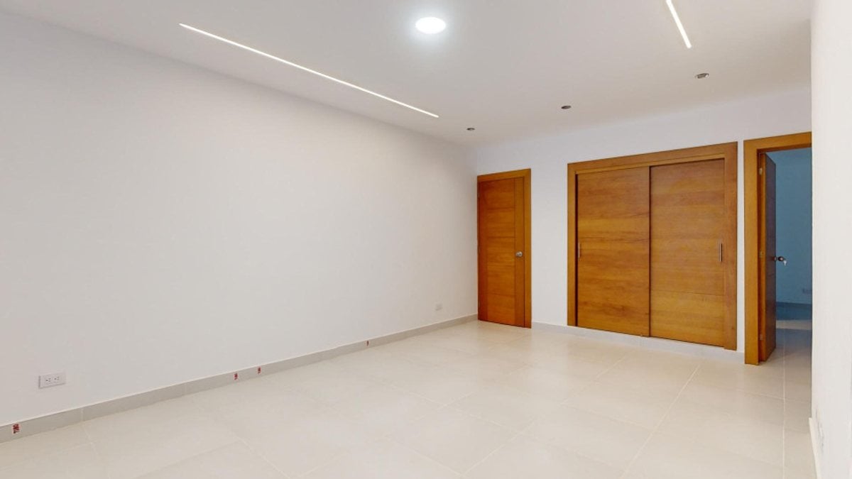 Apartamento en Evaristo Morales, 3 hab, 3 baños – foto 10