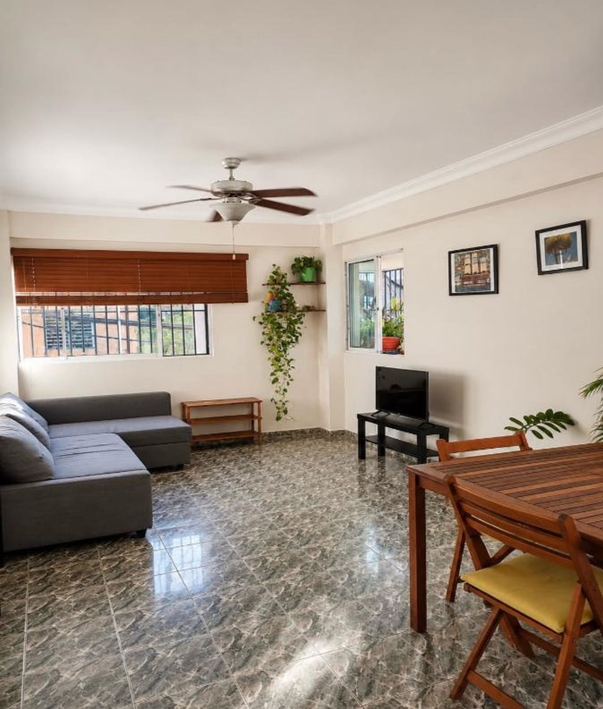 APARTAMENTO EN VENTA AMUEBLADO 3 DORMITORIOS – foto 2