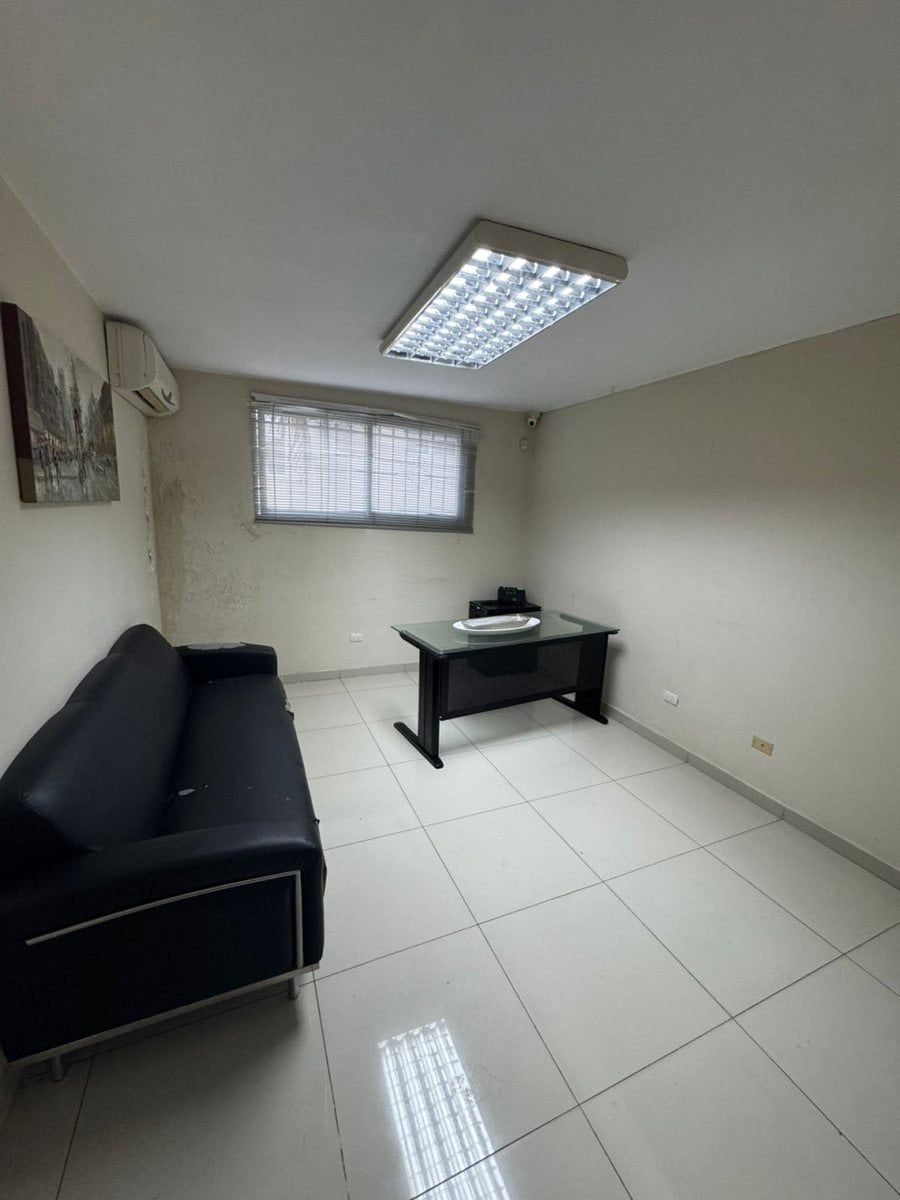Edificio Comercial Amueblado en Alquiler – foto 8